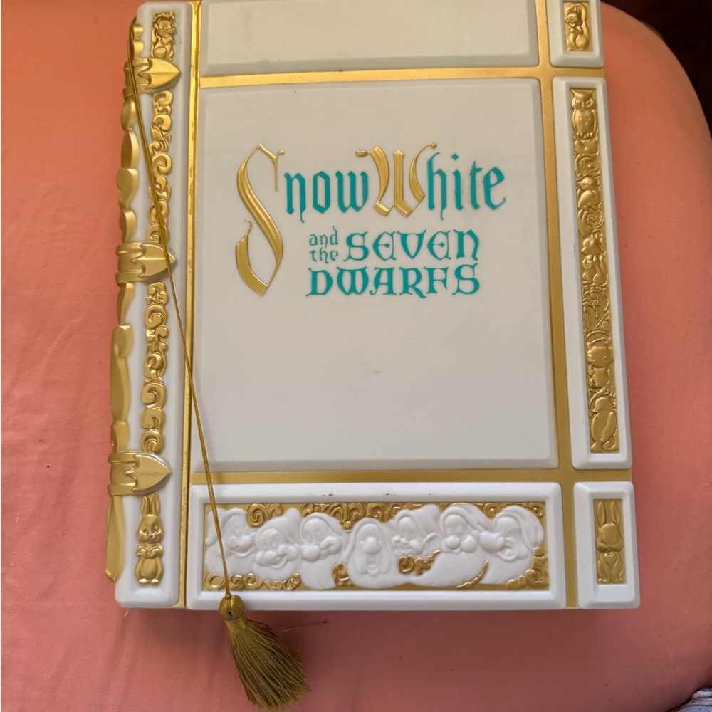 Snow White and the Seven Dwarfs replica Book journal